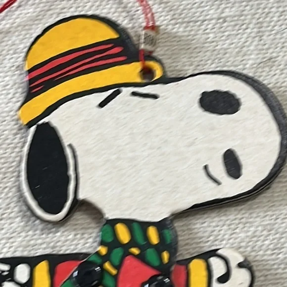 Articulated Snoopy Christmas Ornament Thick Paper Vintage - Picture 2 of 6